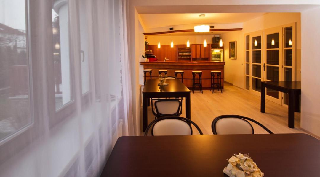 Residence Arx & Wellness Chrudim Buitenkant foto